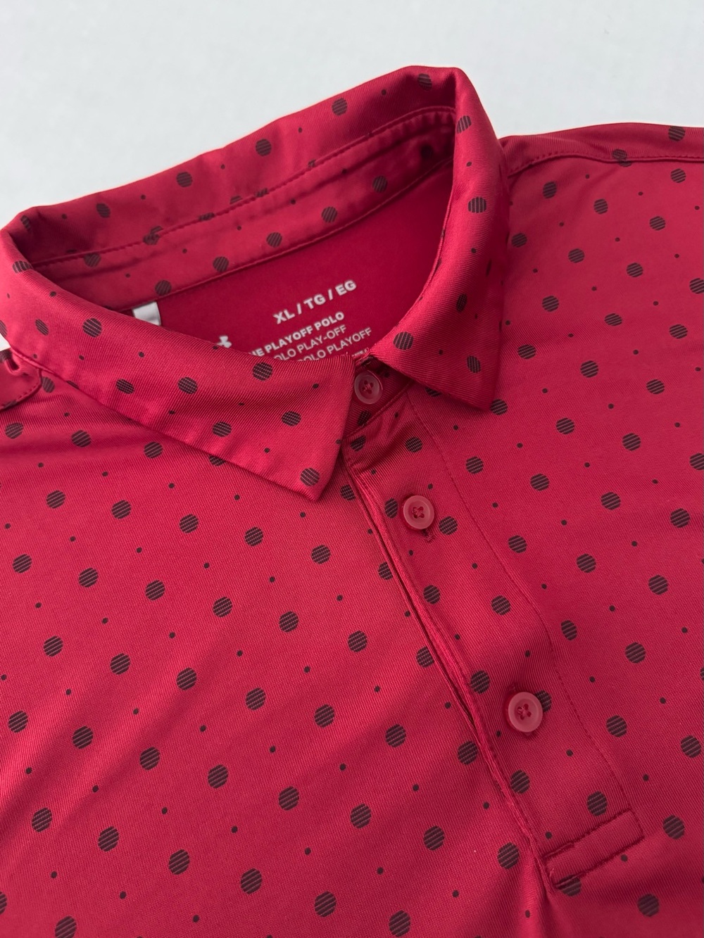 Under Armour UA Men's Golf The Playoff Polo Maroon Red Black Dots Size XLarge